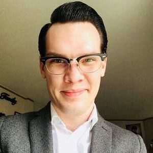 Meet your Posher, Dustin